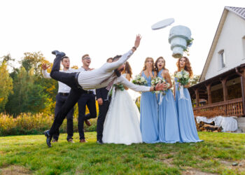 Creative Ways To Impress Your Guests At Your Wedding
