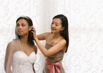 7 Fun Ways To Ask Your Best Friend To Be Your Maid Of Honor