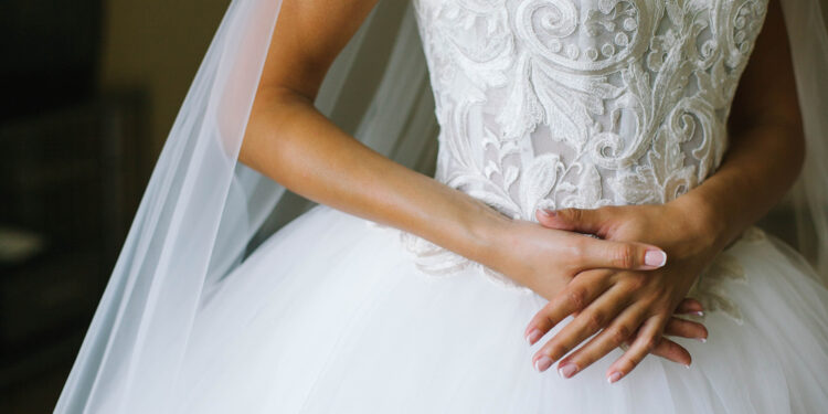 The Do's And Don’ts To Avoid Bloating On Your Wedding Day