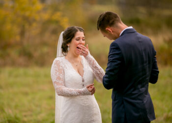 Groom Surprises His Bride With The "Purrfect" Gift