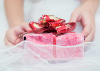 What to get your stepchildren for a wedding