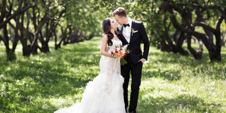 Stripping down to minimalism: 2021’s wedding trend