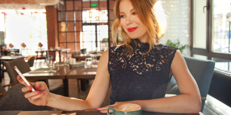 Five Easy Ways To Bring Your Outfit From Day To Night