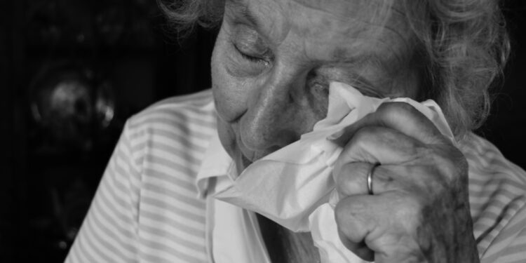 Bride-to-be secretly flies with wedding dress to see 103-year-old nana who couldn’t be at wedding