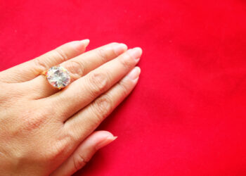 How much are Meghan Markle and Kate Middleton’s engagement rings really worth?